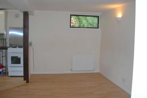 1 bedroom apartment to rent, Micklegate, Selby