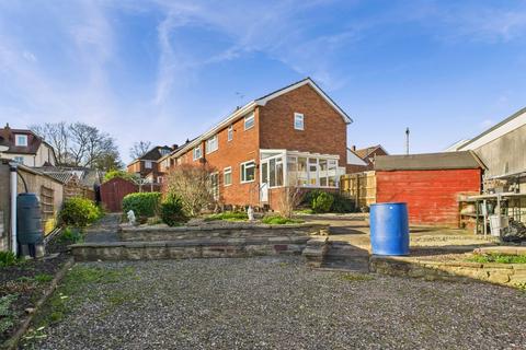 8 Checkley Close, Ross-on-wye, HR9 7AX