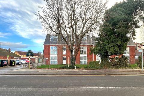 3c, Hamilton Court Botwell Common Road, Hayes, UB3 1JA