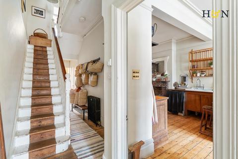 5 Caburn Road, Hove, BN3 6EF