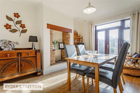 19 Thornham Old Road, Royton, Oldham, OL2 5UN