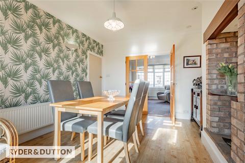 19 Thornham Old Road, Royton, Oldham, OL2 5UN