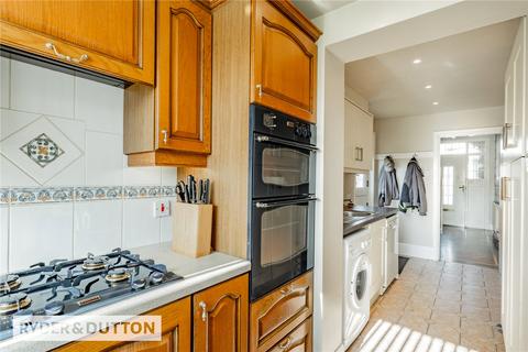 19 Thornham Old Road, Royton, Oldham, OL2 5UN