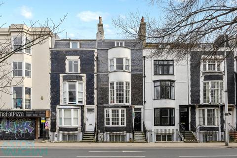6 bedroom maisonette to rent, Grand Parade, Brighton BN2