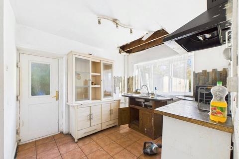 67 Avon Road, Worcester, WR4 9AG
