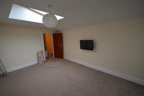 2 bedroom maisonette to rent, Tregenna Hill, St. Ives