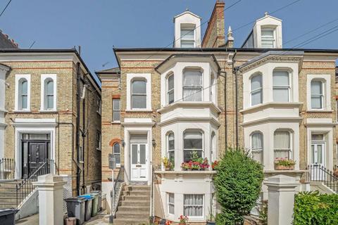 2 bedroom flat for sale, North Road, Surbiton KT6