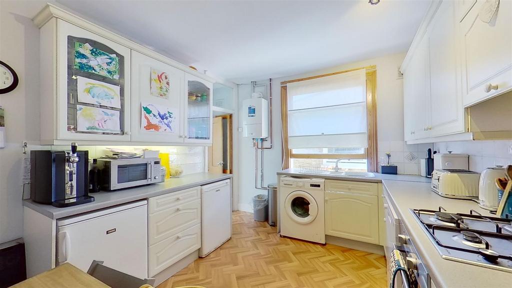 Allfarthing-Lane-Earlsfield-SW18-07162022 152113.j