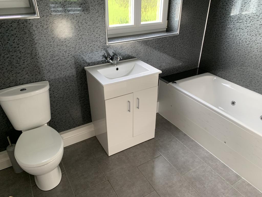 Bathroom - Downstairs