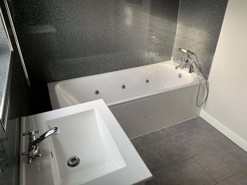 Bathroom - Downstairs
