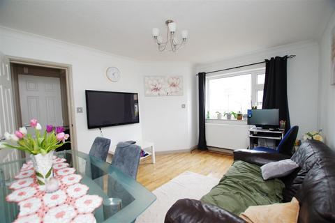 2 bedroom maisonette for sale, Eastcott Hill, Swindon SN1