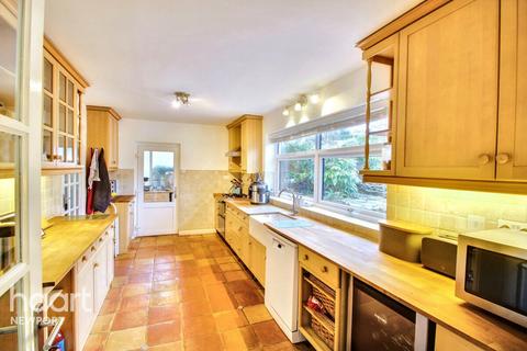 4 bedroom detached house for sale, Fields Park Road, Newport