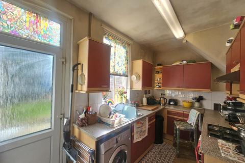 36 Monarch Road, Northampton, NN2 6EH