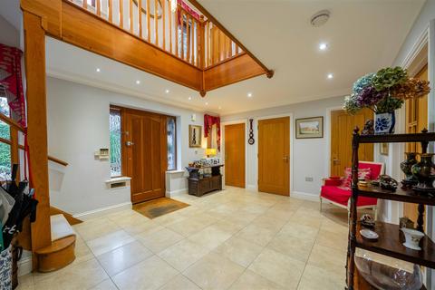 Gorselands Ridgway, Pyrford, Woking, GU22 8PW