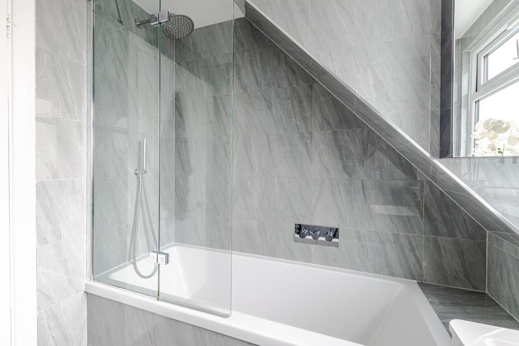 Bathroom2