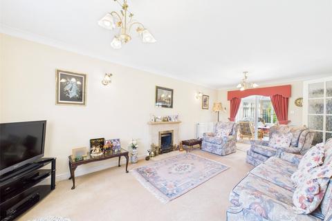 7 Arkendale Drive, Hardwicke, Gloucester, GL2 4JA