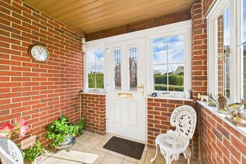 7 Arkendale Drive, Hardwicke, Gloucester, GL2 4JA