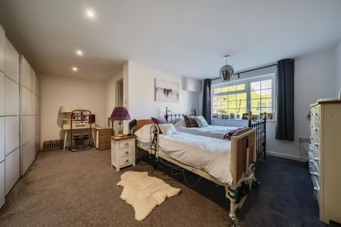 41 Black Bourton Road, Carterton, OX18 3HJ