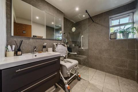 41 Black Bourton Road, Carterton, OX18 3HJ