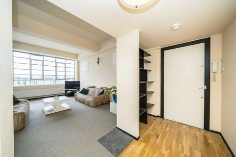 3 bedroom flat for sale, Grange Road, London SE1