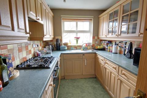 3 bedroom semi-detached house for sale, Pippin Close, Newent