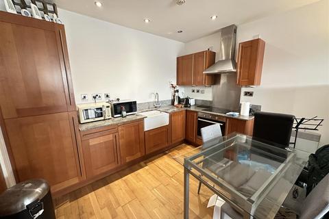 2 bedroom flat for sale, Advent House 2, 1 Isaac Way, New Islington