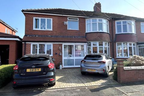 5 bedroom semi-detached house for sale, Beech Avenue, Oldham OL1