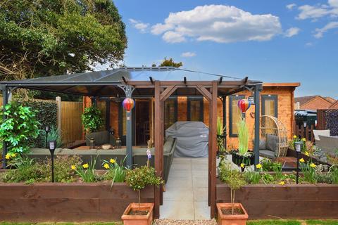 6 Blanchard Close, Rippingale, Bourne, PE10 0TJ