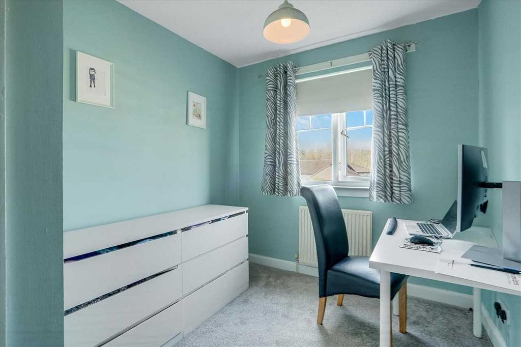 Bedroom Three (1)
