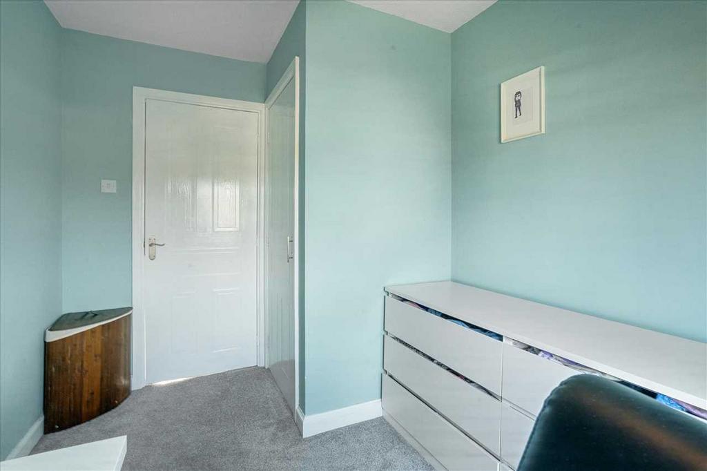 Bedroom Three (2)