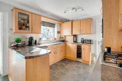 4 bedroom semi-detached house for sale, Wintergreen Court, Stewartfield, EAST KILBRIDE