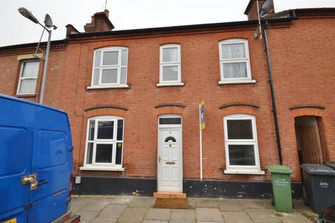 3 bedroom terraced house to rent, Cambridge Street, Luton