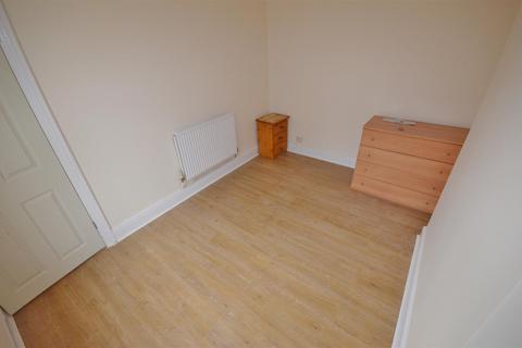 3 bedroom terraced house to rent, Cambridge Street, Luton