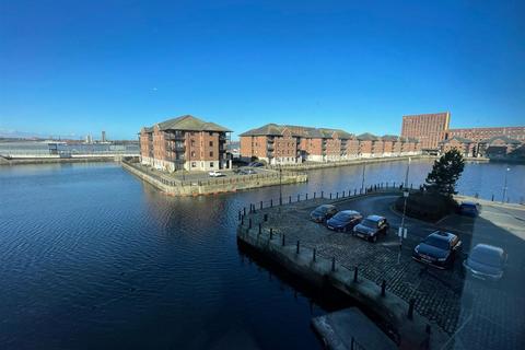 2 bedroom apartment to rent, Princes Dock, Liverpool L3