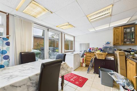 46 Schubert Road, Basingstoke, RG22 4JL
