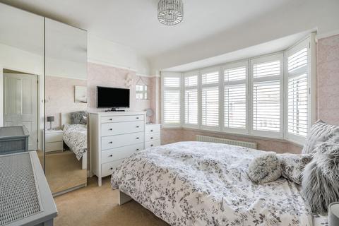 5 Sunbury Road, Sutton, SM3 9AR