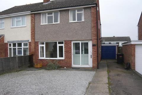 3 bedroom semi-detached house to rent, Grange Drive, Melton Mowbray LE13