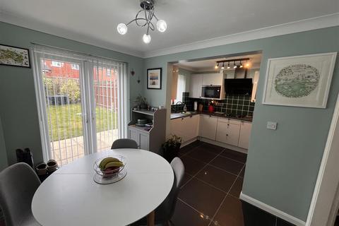 3 bedroom semi-detached house for sale, Castle Road, Castle Gresley DE11