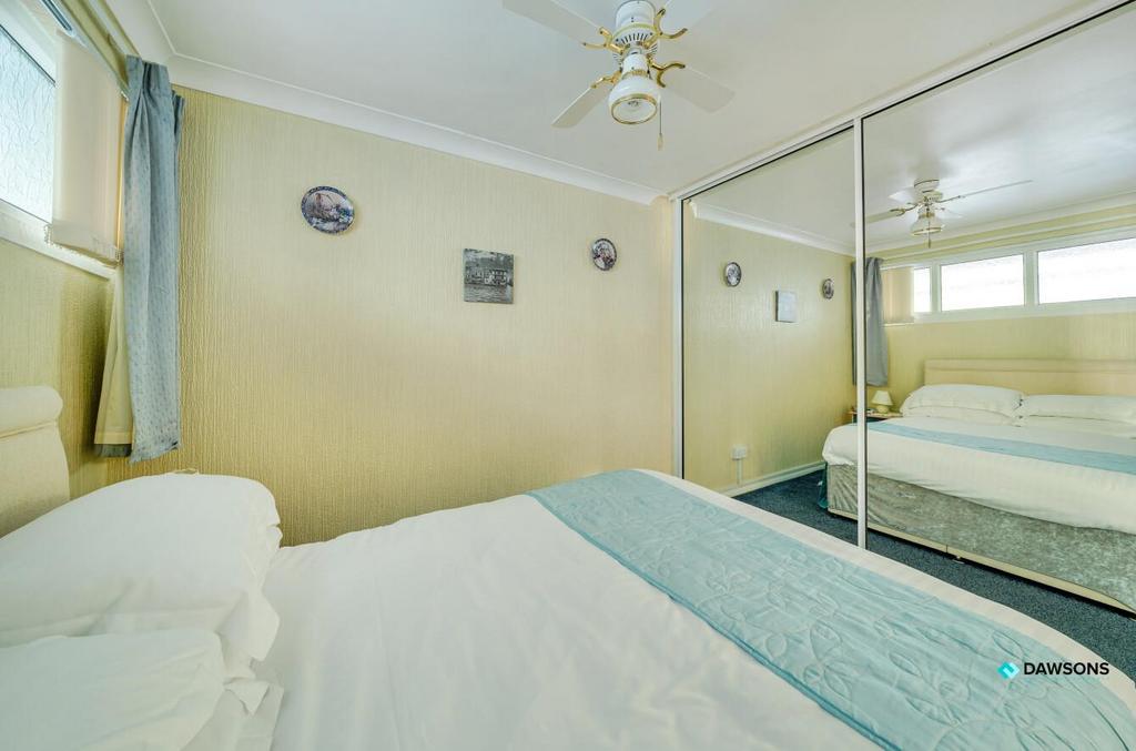 4bd86ff2-08f0-45ba-8c00-4e10317fe296.jpg