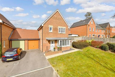 3 bedroom link detached house for sale, Cheales Close, Haywards Heath RH16