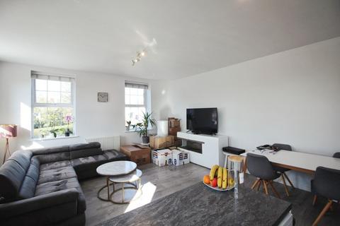 2 bedroom flat to rent, Lancaster Road, Enfield, EN2