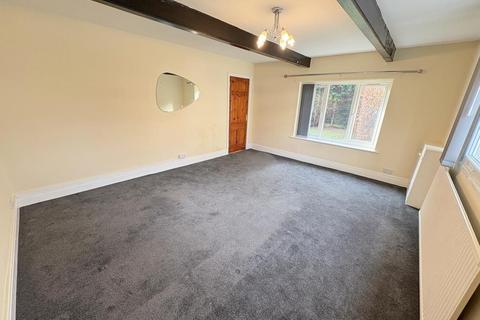 2 bedroom cottage to rent, Bury Old Road, Whitefield M45