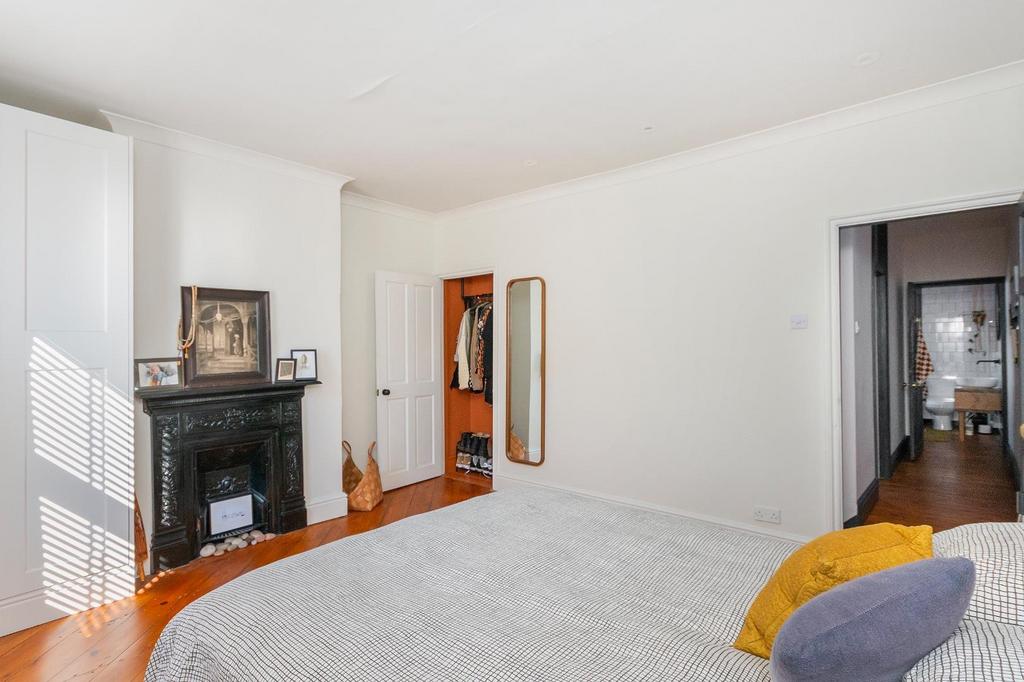0 W9 SAN - Bedroom G.jpg