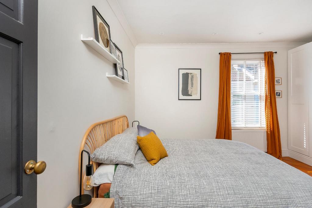 0 W9 SAN - Bedroom H.jpg