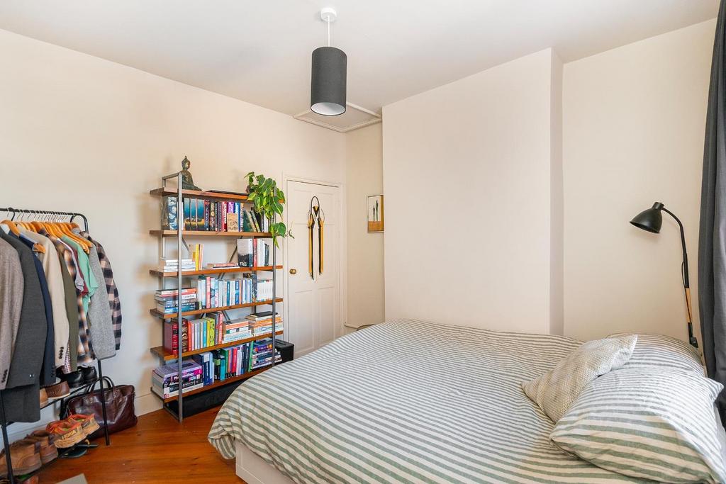 0 W9 SAN - Bedroom B.jpg