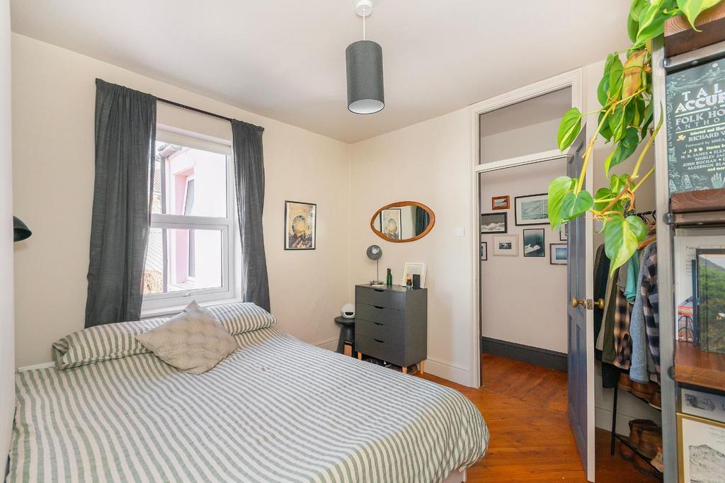 0 W9 SAN - Bedroom A.jpg
