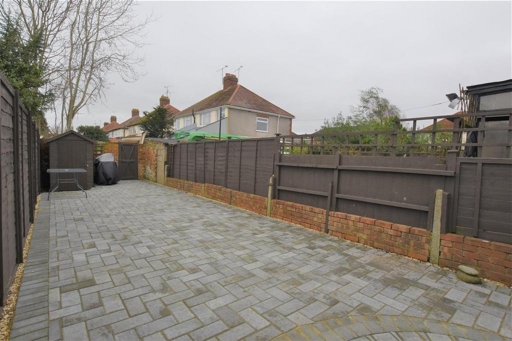 28 St Johns Road (23).JPG