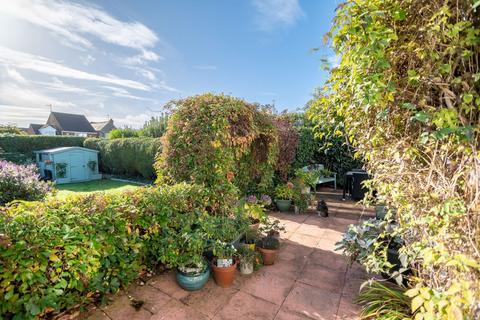 3 bedroom detached house for sale, Shelley Road, Kettering NN16