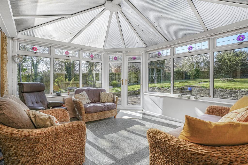 10089conservatory.jpg