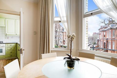 2 bedroom flat for sale, Crossfield Road, Belsize Park